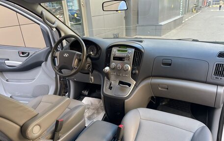 Hyundai Grand Starex Grand Starex I рестайлинг 2, 2010 год, 1 250 000 рублей, 13 фотография