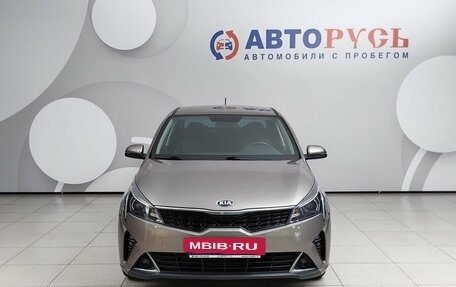 KIA Rio IV, 2021 год, 1 780 000 рублей, 3 фотография