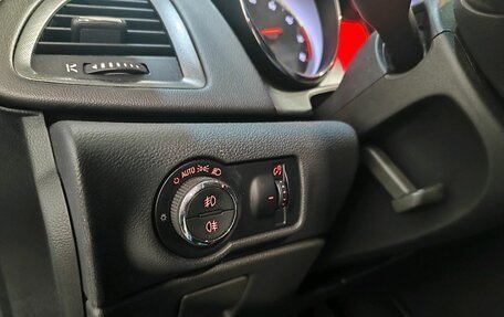 Opel Astra J, 2010 год, 829 000 рублей, 16 фотография