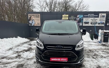 Ford Tourneo Custom I рестайлинг, 2021 год, 3 500 000 рублей, 1 фотография