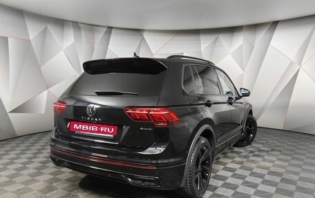 Volkswagen Tiguan II, 2021 год, 3 749 000 рублей, 2 фотография