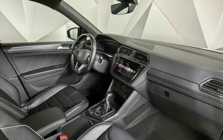 Volkswagen Tiguan II, 2021 год, 3 749 000 рублей, 13 фотография