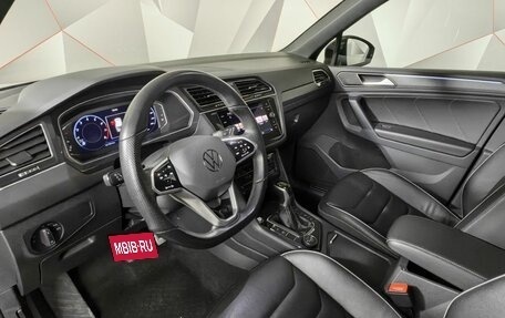Volkswagen Tiguan II, 2021 год, 3 749 000 рублей, 19 фотография