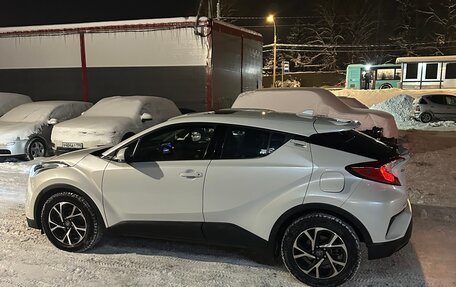 Toyota C-HR I рестайлинг, 2020 год, 2 650 000 рублей, 5 фотография