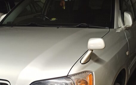 Toyota Kluger I, 2003 год, 1 300 000 рублей, 10 фотография