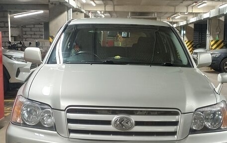 Toyota Kluger I, 2003 год, 1 300 000 рублей, 6 фотография