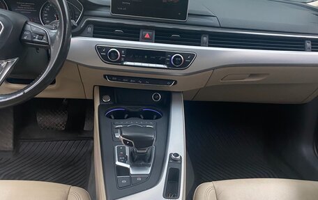 Audi A4, 2017 год, 1 990 000 рублей, 14 фотография