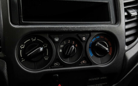 Mitsubishi L200 IV рестайлинг, 2019 год, 2 049 000 рублей, 13 фотография