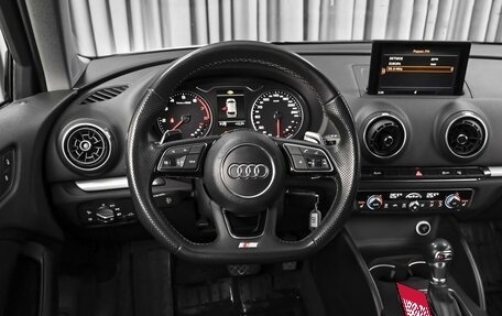 Audi A3, 2017 год, 1 560 000 рублей, 13 фотография