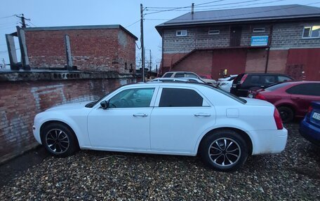 Chrysler 300C II, 2004 год, 525 000 рублей, 3 фотография