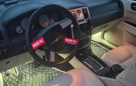 Chrysler 300C II, 2004 год, 525 000 рублей, 8 фотография