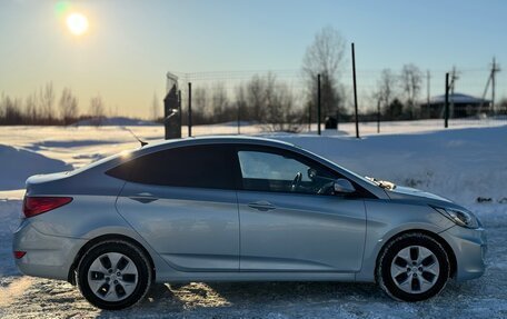 Hyundai Solaris II рестайлинг, 2011 год, 580 000 рублей, 5 фотография