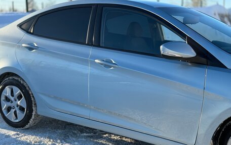 Hyundai Solaris II рестайлинг, 2011 год, 580 000 рублей, 7 фотография