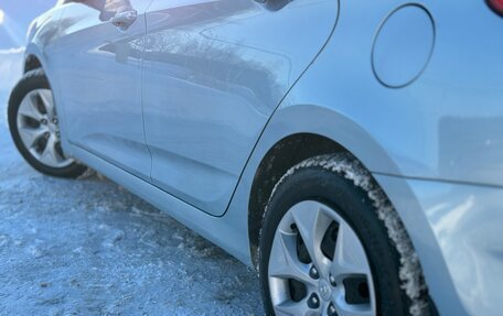 Hyundai Solaris II рестайлинг, 2011 год, 580 000 рублей, 10 фотография