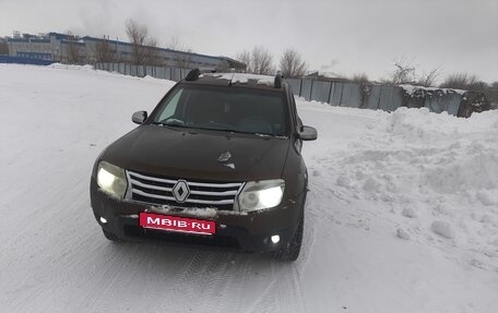 Renault Duster I рестайлинг, 2013 год, 800 000 рублей, 1 фотография