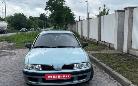 Mitsubishi Carisma I, 2002 год, 265 000 рублей, 1 фотография