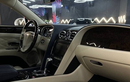 Bentley Flying Spur II, 2014 год, 6 000 000 рублей, 3 фотография