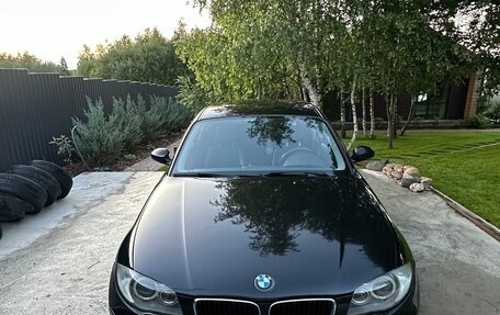 BMW 1 серия, 2008 год, 1 000 000 рублей, 2 фотография