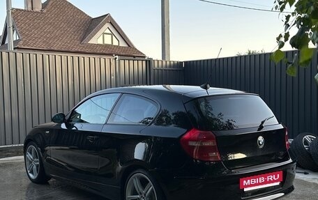 BMW 1 серия, 2008 год, 1 000 000 рублей, 6 фотография
