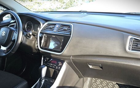 Suzuki SX4 II рестайлинг, 2017 год, 1 990 000 рублей, 36 фотография