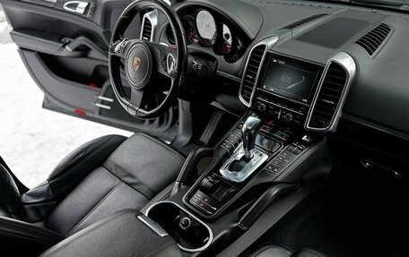 Porsche Cayenne III, 2010 год, 2 050 000 рублей, 13 фотография