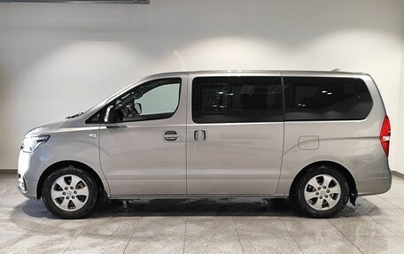 Hyundai Grand Starex Grand Starex I рестайлинг 2, 2019 год, 3 600 000 рублей, 8 фотография