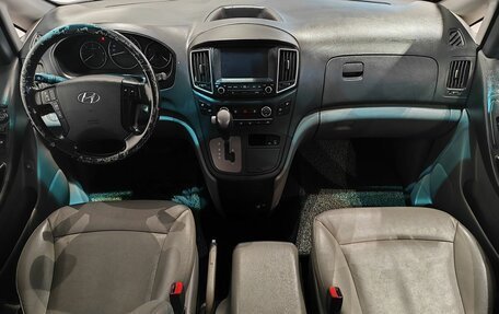 Hyundai Grand Starex Grand Starex I рестайлинг 2, 2019 год, 3 600 000 рублей, 12 фотография