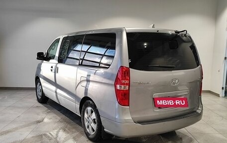 Hyundai Grand Starex Grand Starex I рестайлинг 2, 2019 год, 3 600 000 рублей, 7 фотография