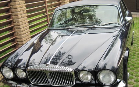 Jaguar XJ III (X350), 1976 год, 9 500 000 рублей, 2 фотография