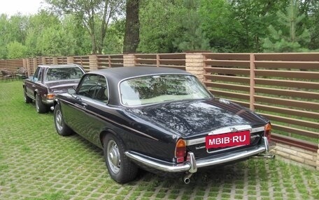 Jaguar XJ III (X350), 1976 год, 9 500 000 рублей, 3 фотография