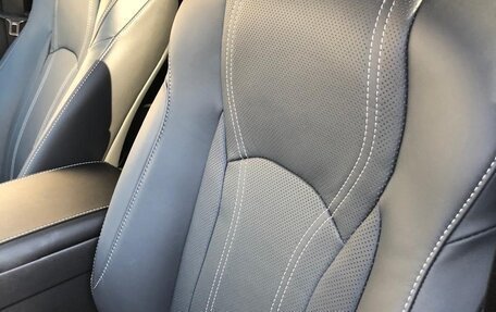 Lexus RX IV рестайлинг, 2019 год, 5 000 000 рублей, 14 фотография