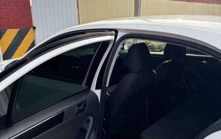 Volkswagen Jetta VI, 2011 год, 830 000 рублей, 10 фотография