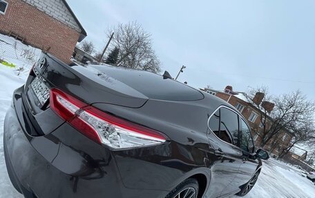 Toyota Camry, 2022 год, 3 350 000 рублей, 6 фотография