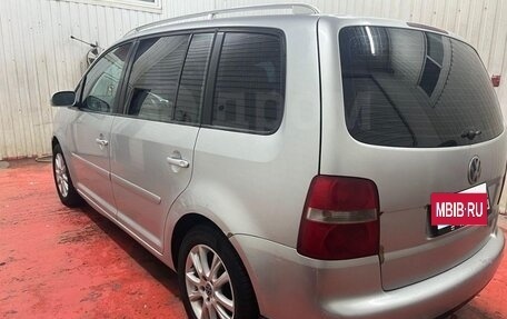 Volkswagen Touran III, 2003 год, 430 000 рублей, 7 фотография