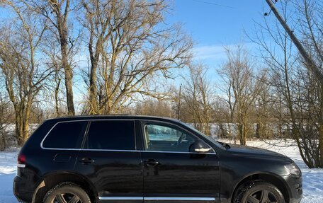 Volkswagen Touareg III, 2003 год, 715 000 рублей, 5 фотография