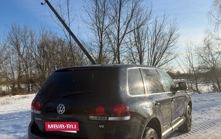 Volkswagen Touareg III, 2003 год, 715 000 рублей, 6 фотография