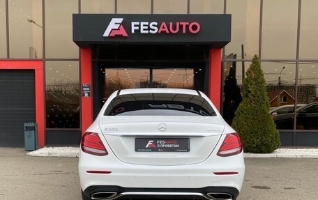 Mercedes-Benz E-Класс, 2020 год, 3 350 000 рублей, 6 фотография
