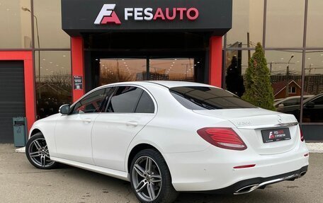 Mercedes-Benz E-Класс, 2020 год, 3 350 000 рублей, 7 фотография