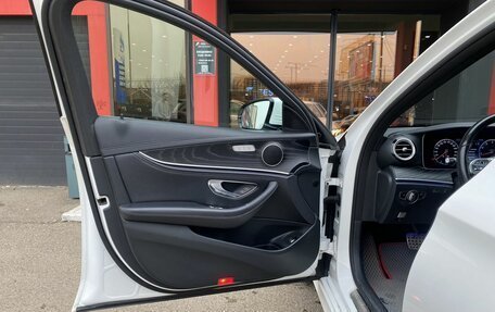 Mercedes-Benz E-Класс, 2020 год, 3 350 000 рублей, 9 фотография