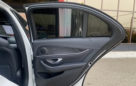 Mercedes-Benz E-Класс, 2020 год, 3 350 000 рублей, 22 фотография