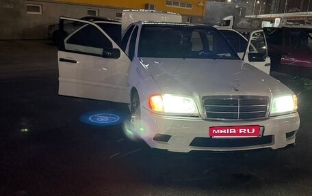 Mercedes-Benz C-Класс, 1997 год, 900 000 рублей, 6 фотография