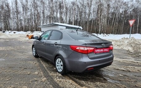 KIA Rio III рестайлинг, 2013 год, 800 000 рублей, 4 фотография