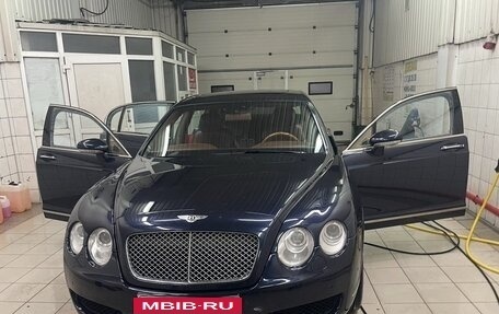 Bentley Continental Flying Spur, 2006 год, 1 350 000 рублей, 12 фотография