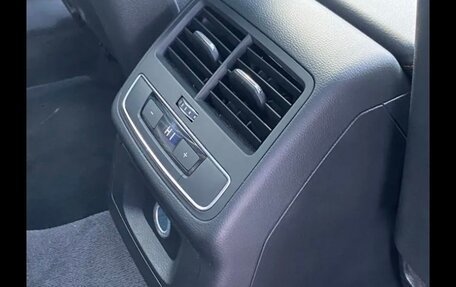 Audi A4, 2018 год, 2 250 000 рублей, 14 фотография