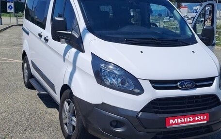 Ford Tourneo Custom I рестайлинг, 2017 год, 2 450 000 рублей, 3 фотография