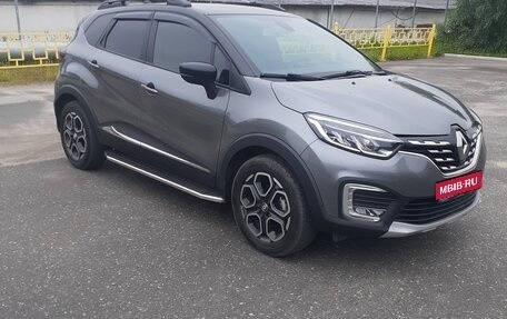 Renault Kaptur I рестайлинг, 2021 год, 2 000 000 рублей, 1 фотография