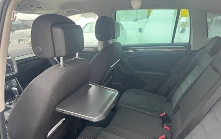 Volkswagen Tiguan II, 2018 год, 2 595 000 рублей, 8 фотография