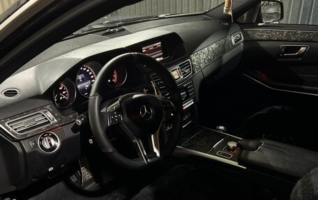 Mercedes-Benz E-Класс, 2014 год, 2 200 000 рублей, 4 фотография