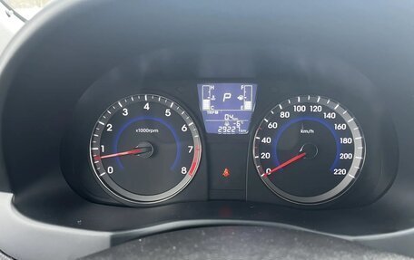 Hyundai Solaris II рестайлинг, 2015 год, 1 400 000 рублей, 7 фотография