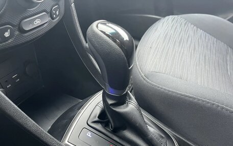 Hyundai Solaris II рестайлинг, 2015 год, 1 400 000 рублей, 16 фотография